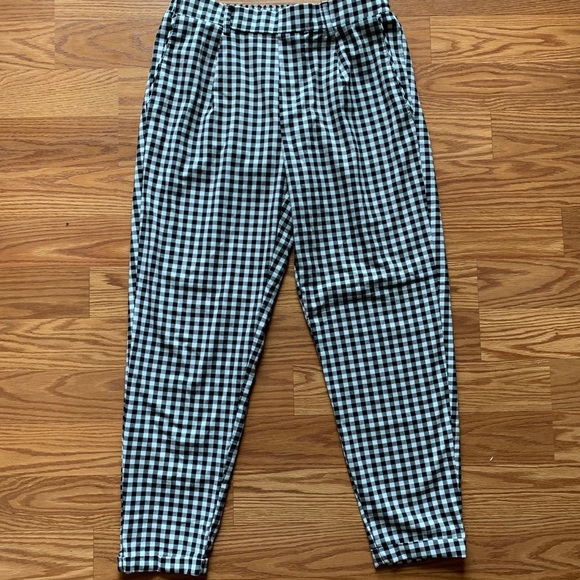 Trendy B&W Checkered Trousers - Picture 2 of 4